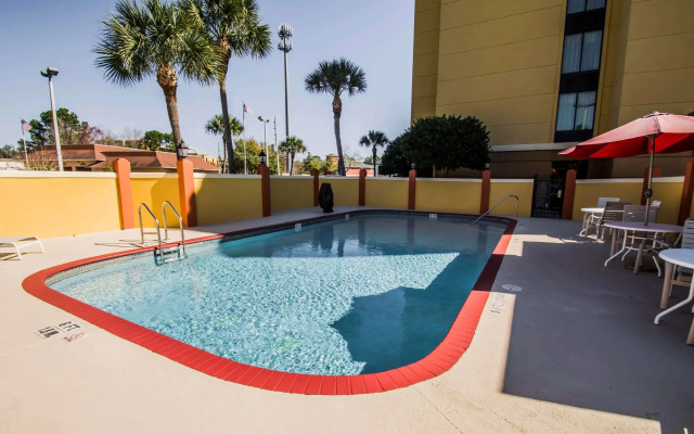 Comfort Suites Baymeadows Near Butler Blvd