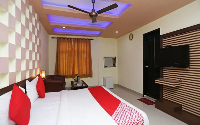OYO 16688 Hotel Vrs