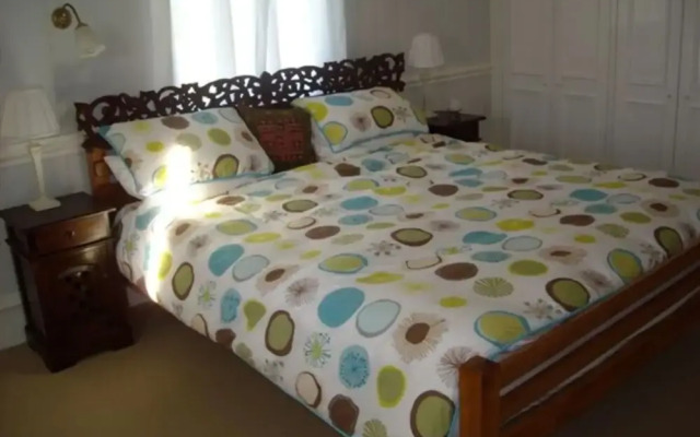 3 Bedroom Characterful Inner City Home