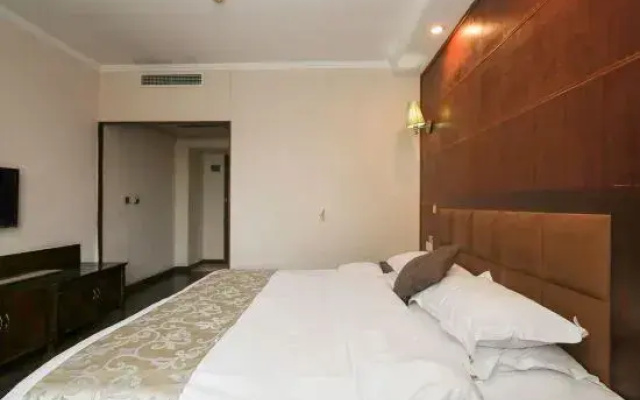 Super 8 Ningbo Beilun Hengshan West Road