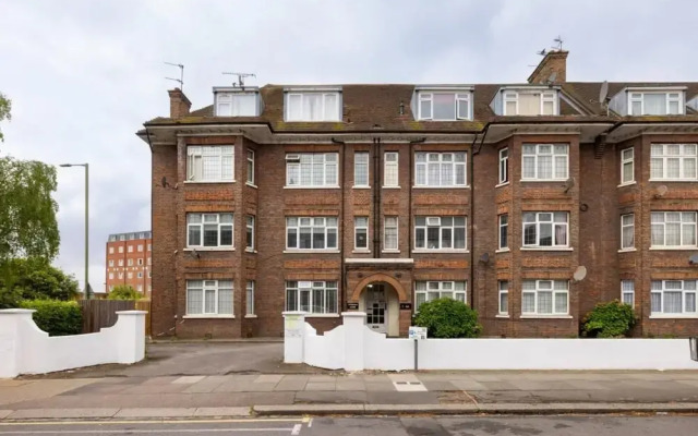 The Hendon Escape - Elegant 3bdr Flat
