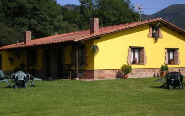 Apartamentos Rurales El Buxu