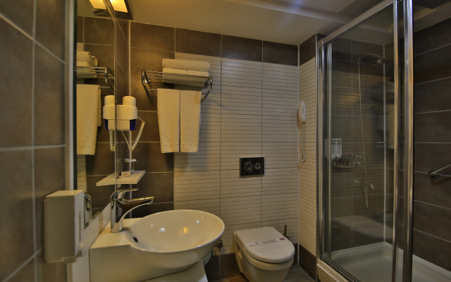 Selcuk Hotel Sems-i Tebrizi