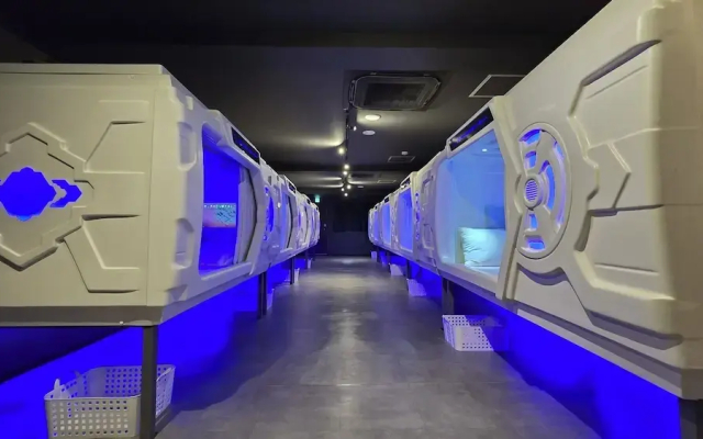 Hotel Galaxy Pod