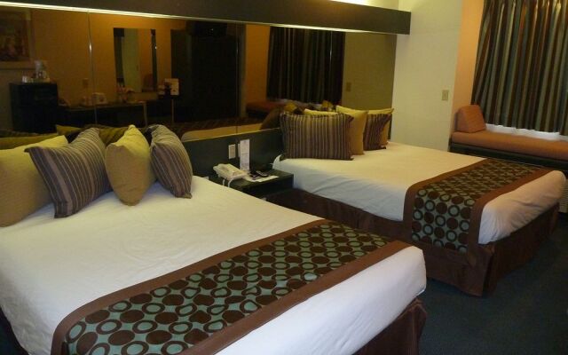 Rodeway Inn & Suites