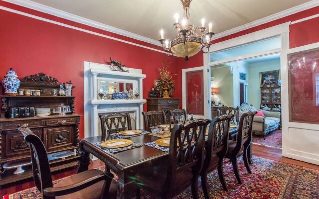 The Social Goat Bed and Breakfast