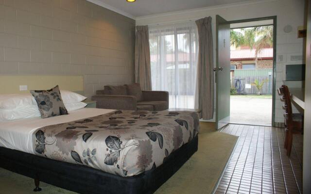 Sandbar Motel