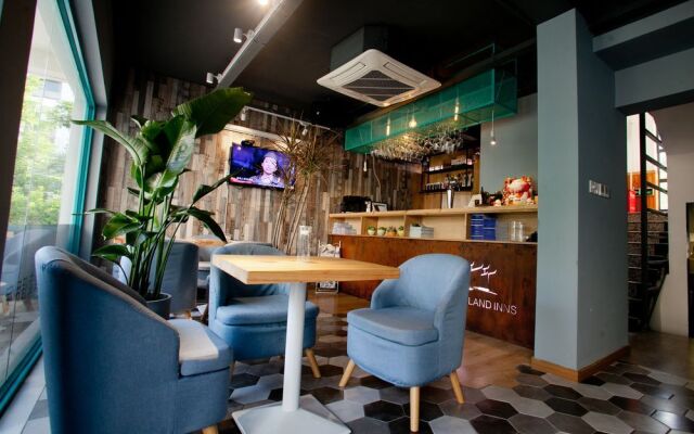 Dreamland Inn Lingyin Guiyan Branch