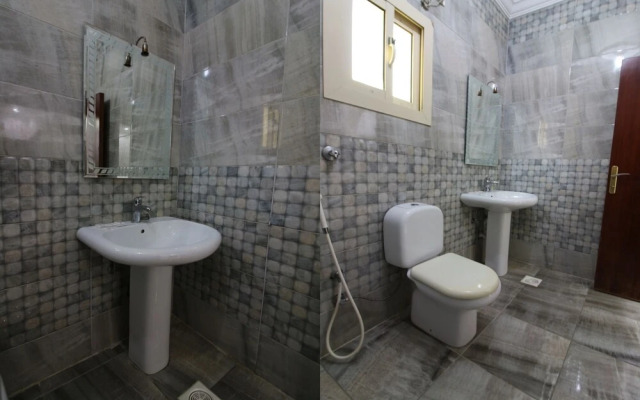 OYO 594 Taj Lamar Furnished Apartments