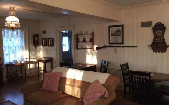 Willard Richards Inn