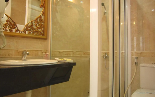 Hoang Thanh Thuy 2 Hotel