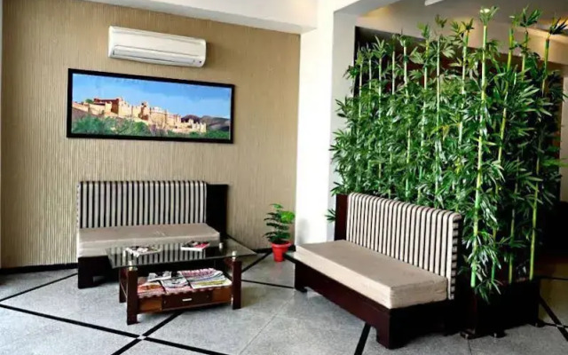 Hotel Harsh Paradise