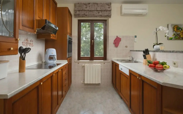 Ana Ru i i Sveta Nedelja