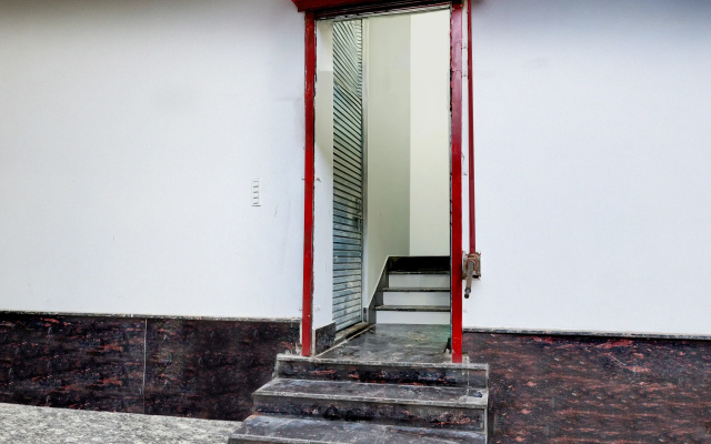 Super Townhouse Jhilmil Metro Station Formerly Legacy Residency