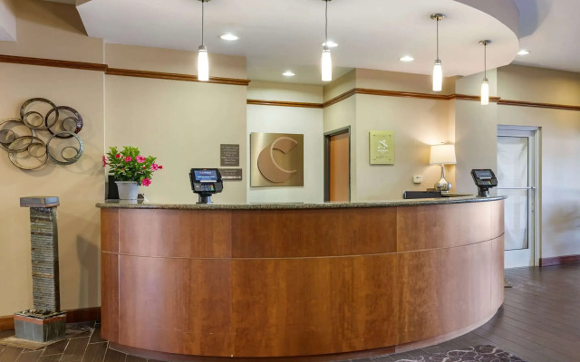 Comfort Suites Urbana Champaign, University Area