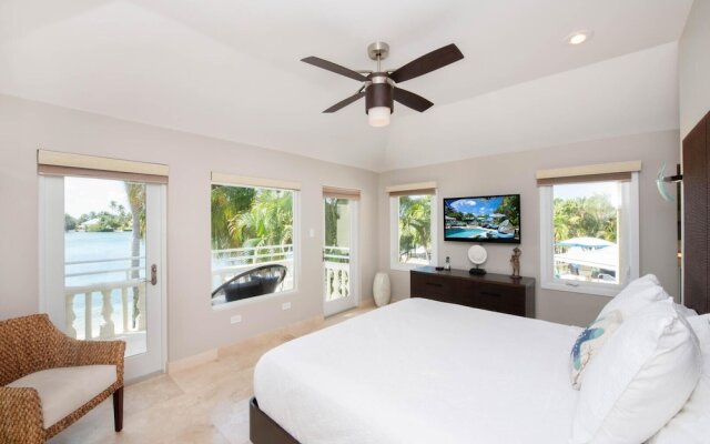 Kaiku 6BR by Grand Cayman Villas & Condos