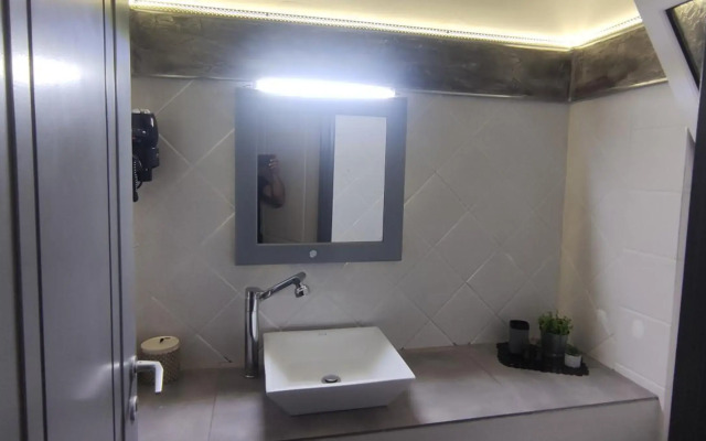 Olive Grove Hotel