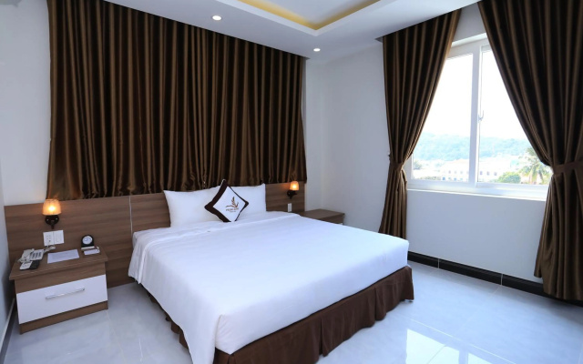 Phung Hung Boutique Hotel – Guest Rooms – Phu Quoc