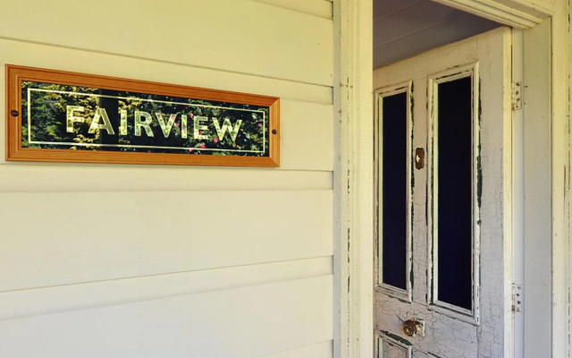 FAIRVIEW and STUDIO Gerringong 4pm check out Sundays — hotel in Gerringong