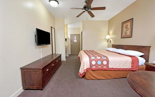 Super 8 St. Louis