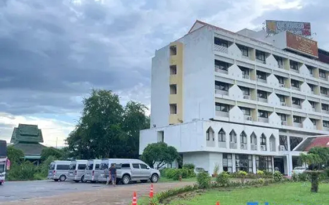 Phuphanplace Hotel