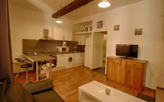 Appartement Ajaccio, 1 pièce, 2 personnes - FR-1-61-507