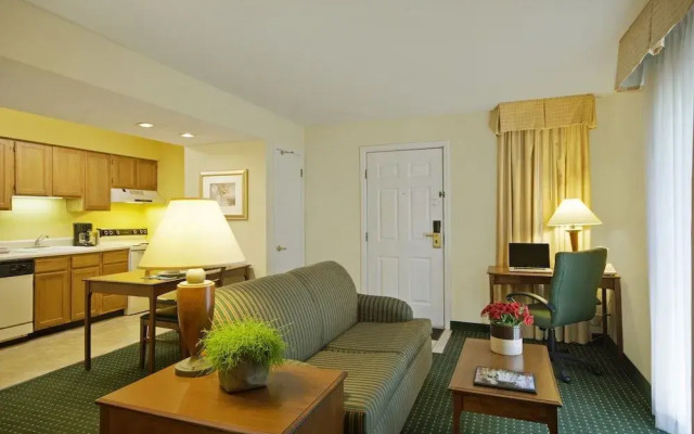 Hawthorn Suites by Wyndham Merrimack/Nashua Area