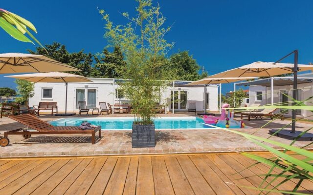 Stunning Home in Petrcane With 10 Bedrooms, Wifi and Outdoor Swimming Pool