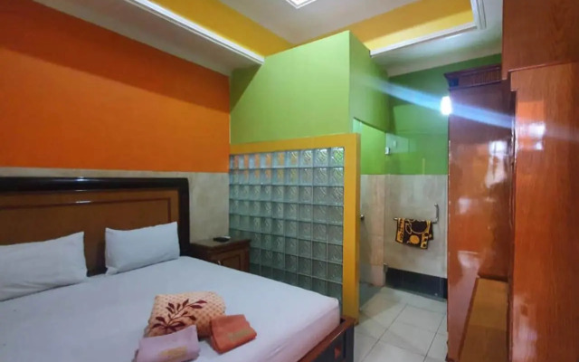 Homestay Gayatri Sawojajar RedPartner