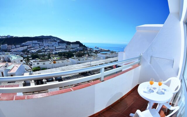 Puerto Bello Apartments