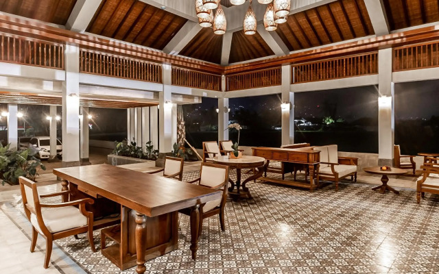 Lovina Beach Club & Resort