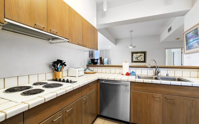 Vista Waikoloa B-206 2 Bedroom Condo by RedAwning