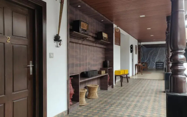 Mudra midtown rooms and suites