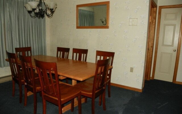 Pet Friendly Deer Park Riverfront Condo Sleeping 8 - Dp246w