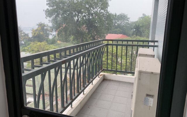 Coco Flower Village Serviced Apartment