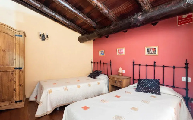 HomeLike Charming Rustic House El Pinar