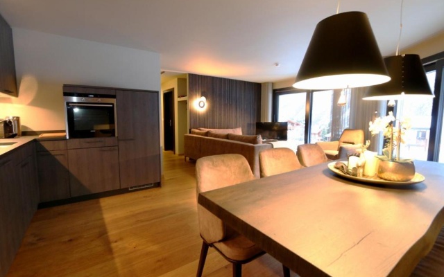 Hollywood 1 - A luxury, comfortable and spacious apartment located directly on the slopes! – Guest Rooms – Saas-Fee