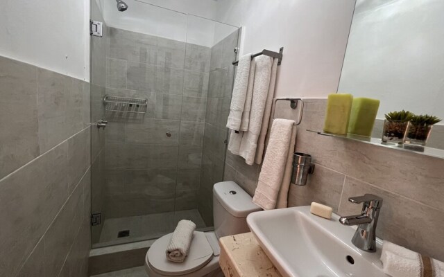 Vapor 156 Boutique Hotel