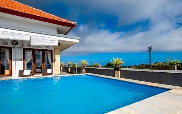 RedDoorz Plus near Dreamland Beach