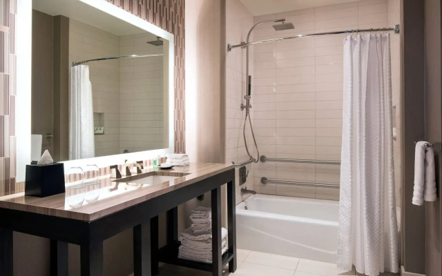 The Westin Phoenix Downtown