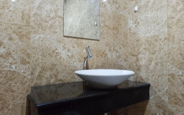 Fancy And Nice Studio Apartment At Grand Sungkono Lagoon