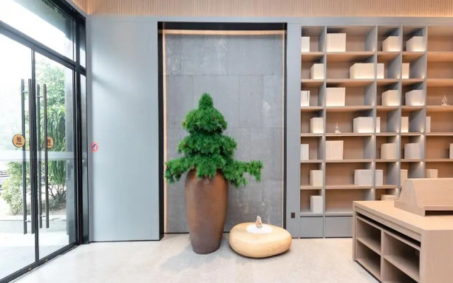 Ji Hotel Hangzhou Binjiang Jiangling Road Metro Station