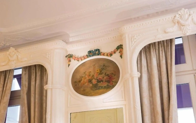 Hotel Queen Mary Paris