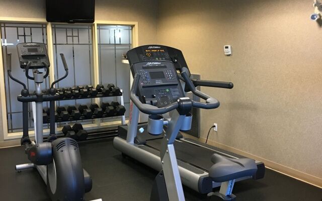 Holiday Inn Express & Suites Medicine Hat Transcanada Hwy 1 by IHG