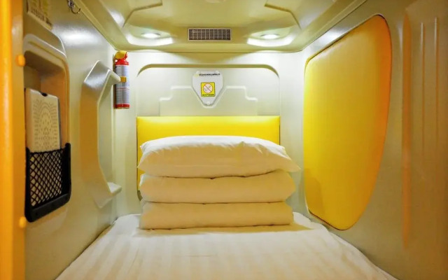 Simple Capsule Hotel Taiyuan Railway Station