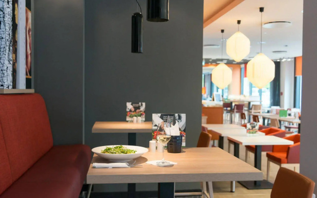 Holiday Inn Berlin - City East Side by IHG