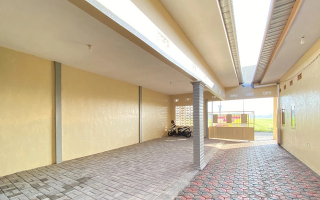 RedDoorz near Terminal Baru Pasuruan