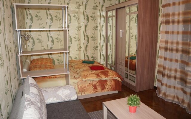 Rf88 Na Ordzhonikidze 14 Apartments