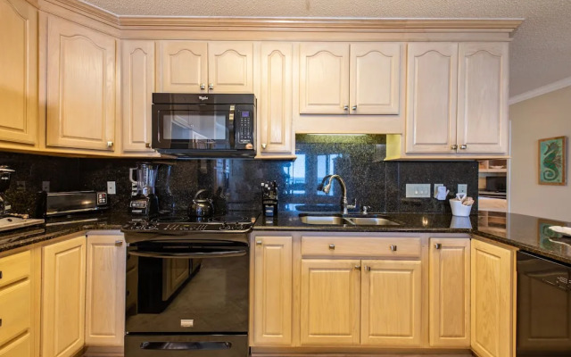 Phoenix VII 1405 in Orange Beach