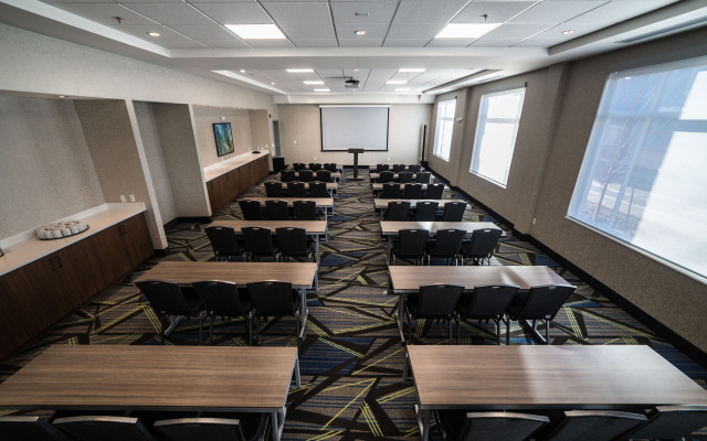 Holiday Inn Express & Suites West Edmonton - Mall Area by IHG